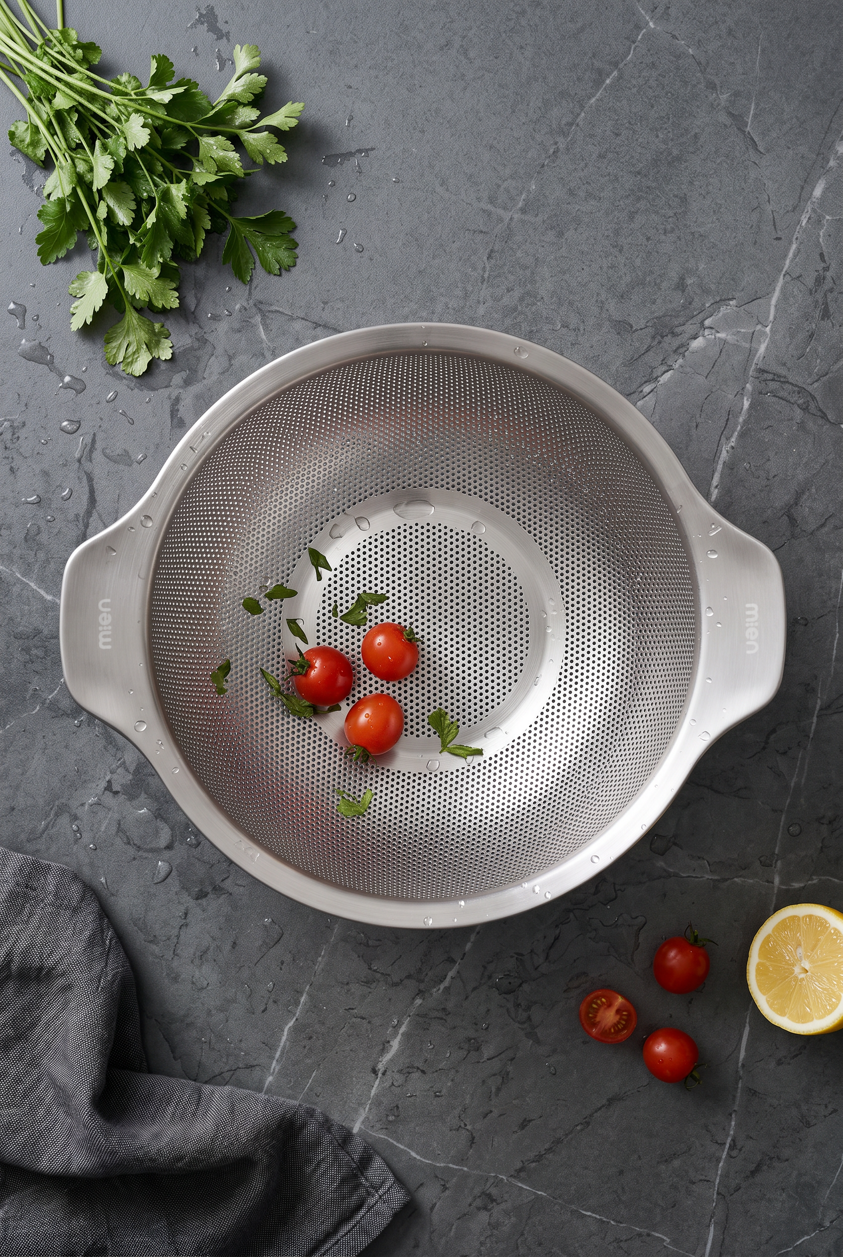 KULPLU PASLANMAZ ÇELİK SÜZGEÇ 26 CM 